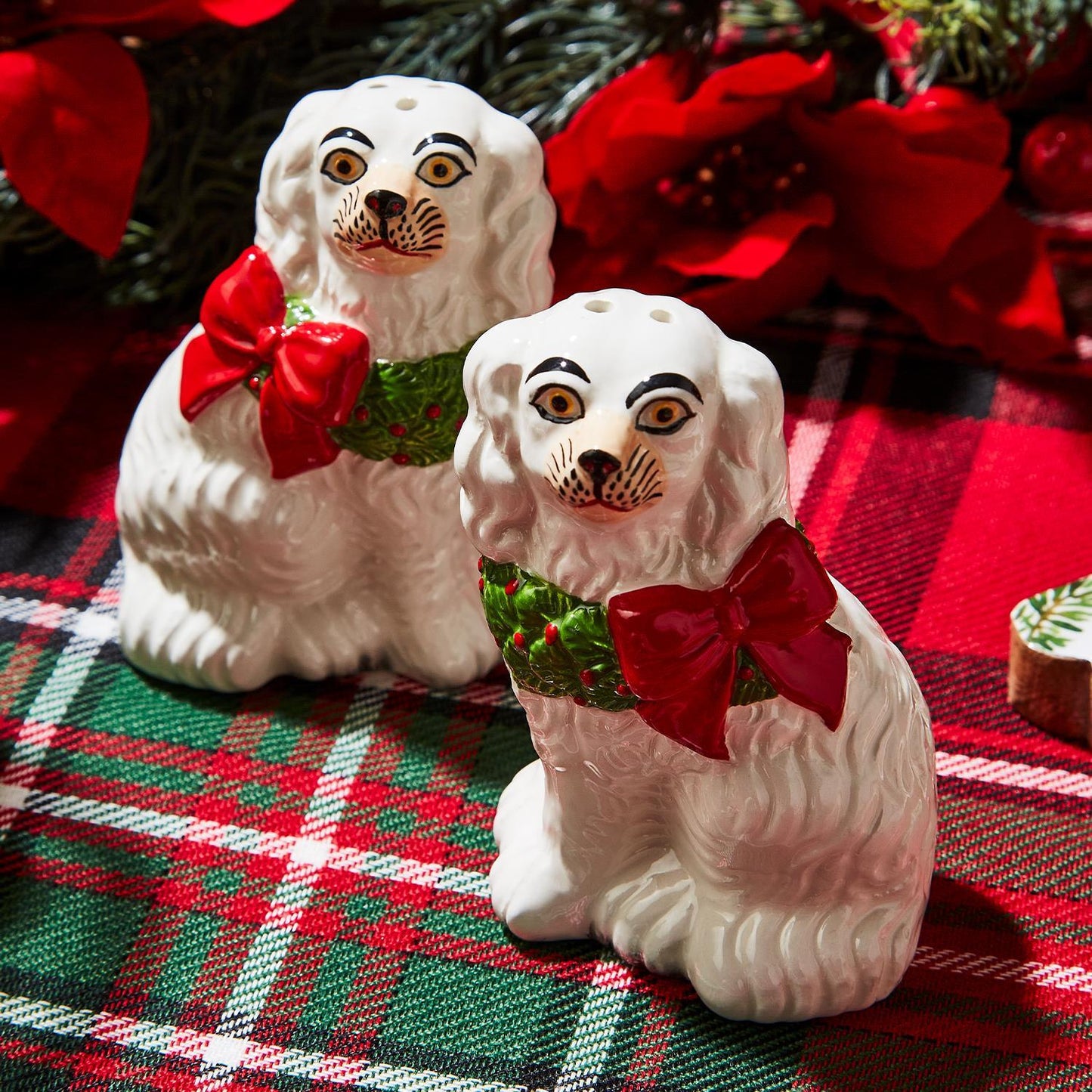 Staffordshire Holiday Wreath Salt and Pepper Shaker Set
