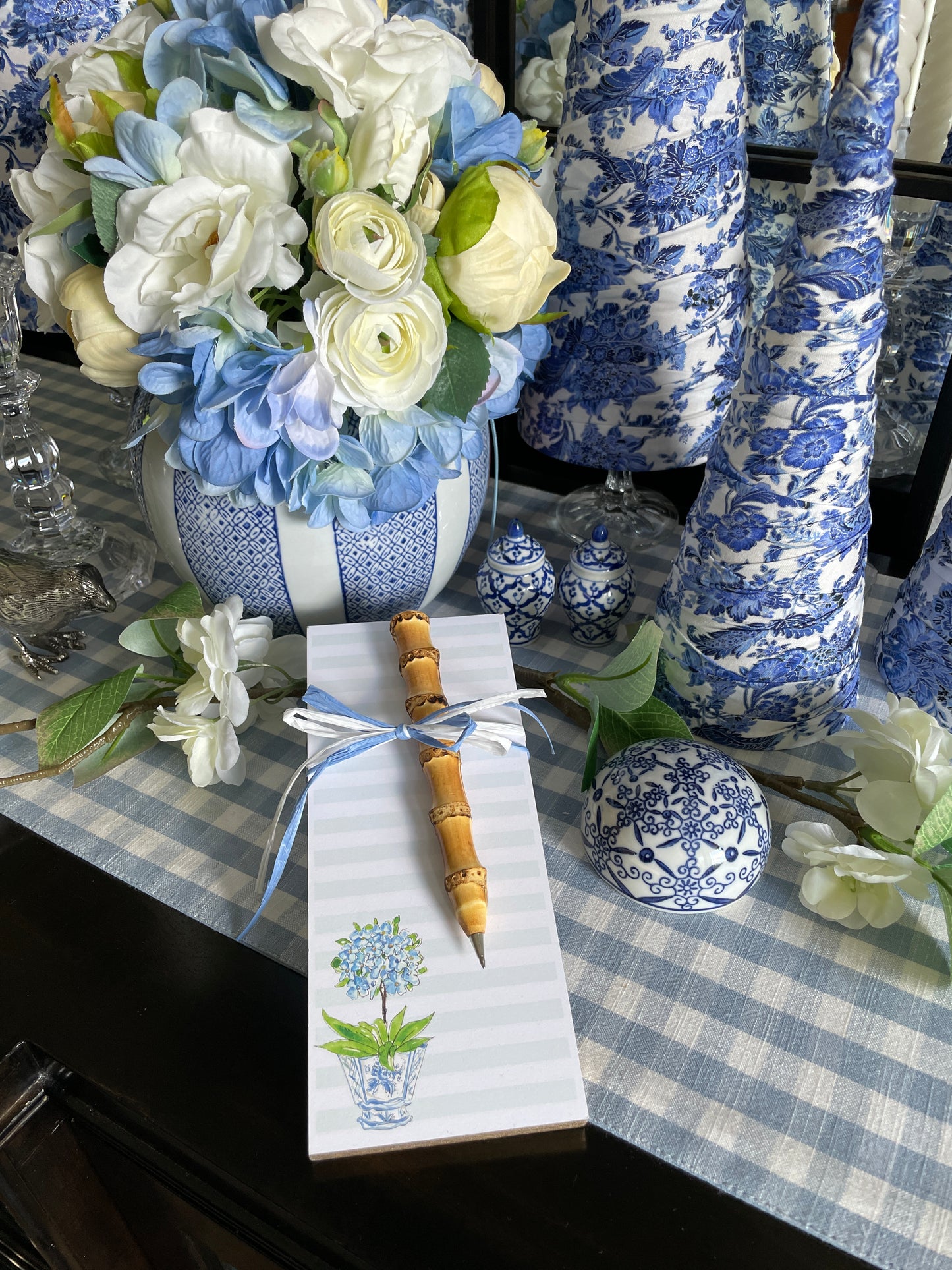 Handpainted Blue Primrose in Cashe Pot Luxe Skinny Pad