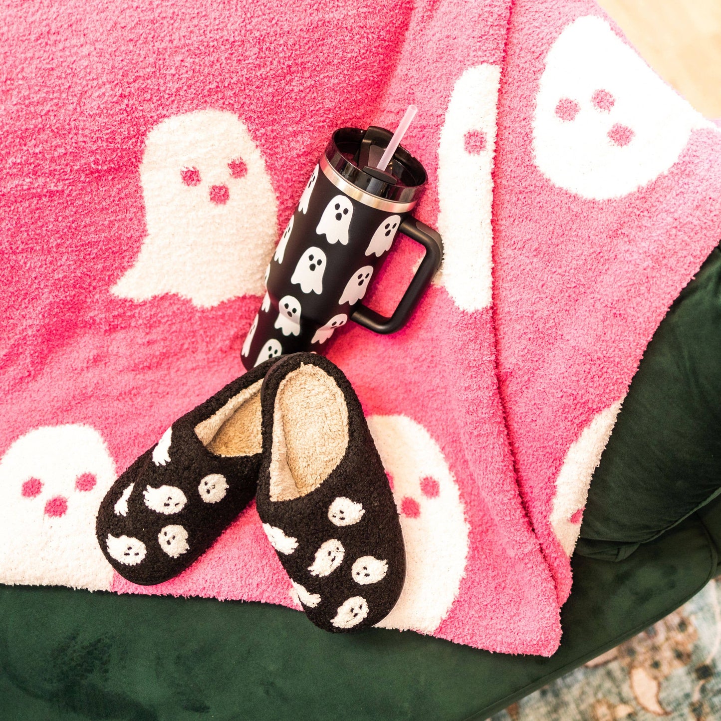 Ghost Throw Blanket, Black