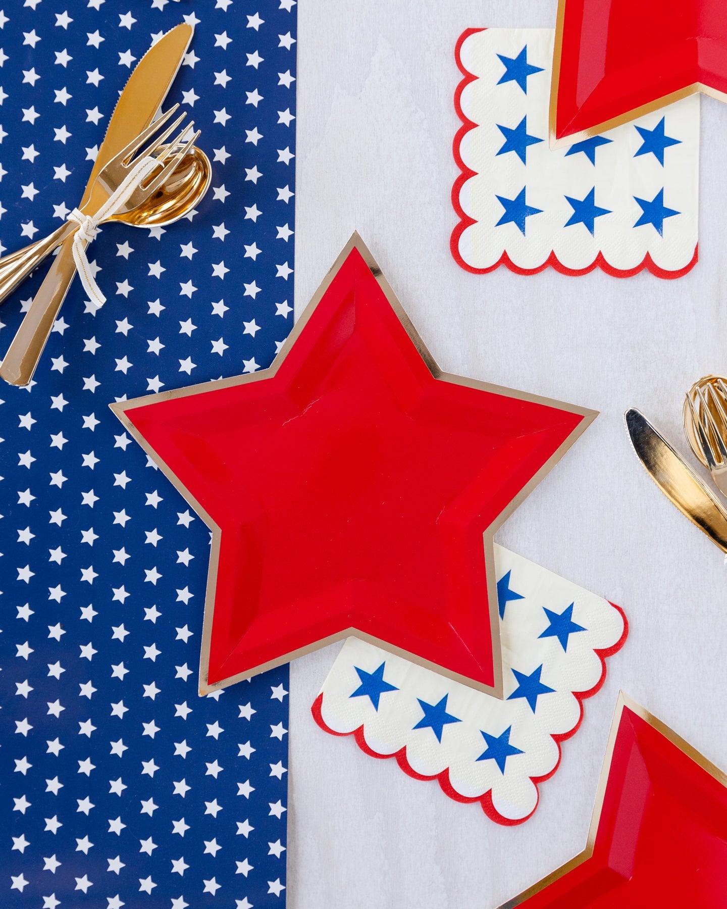 Red Star Shaped Paper Plate