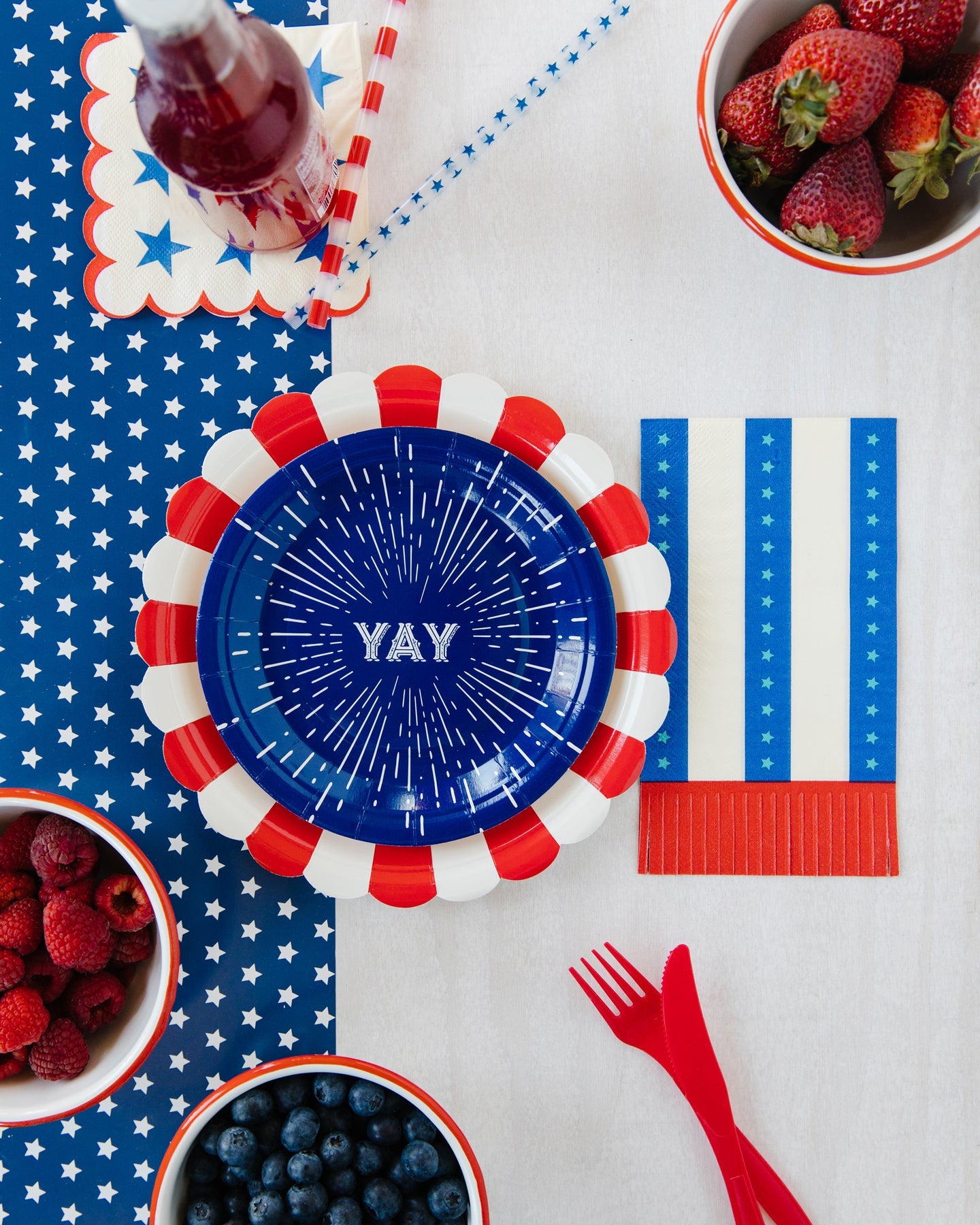 Circus Strip 9" Paper Plate