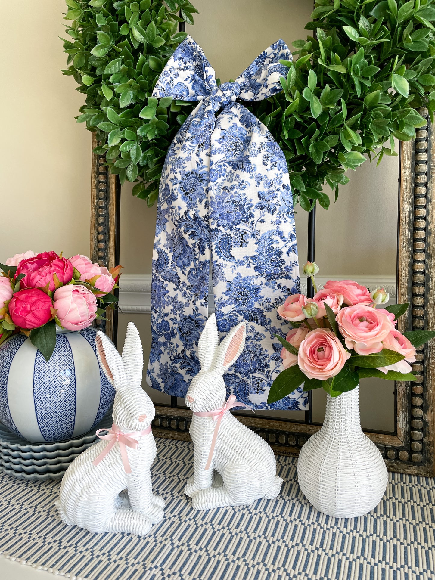 Basket Weave Bunny Set, Pink or White