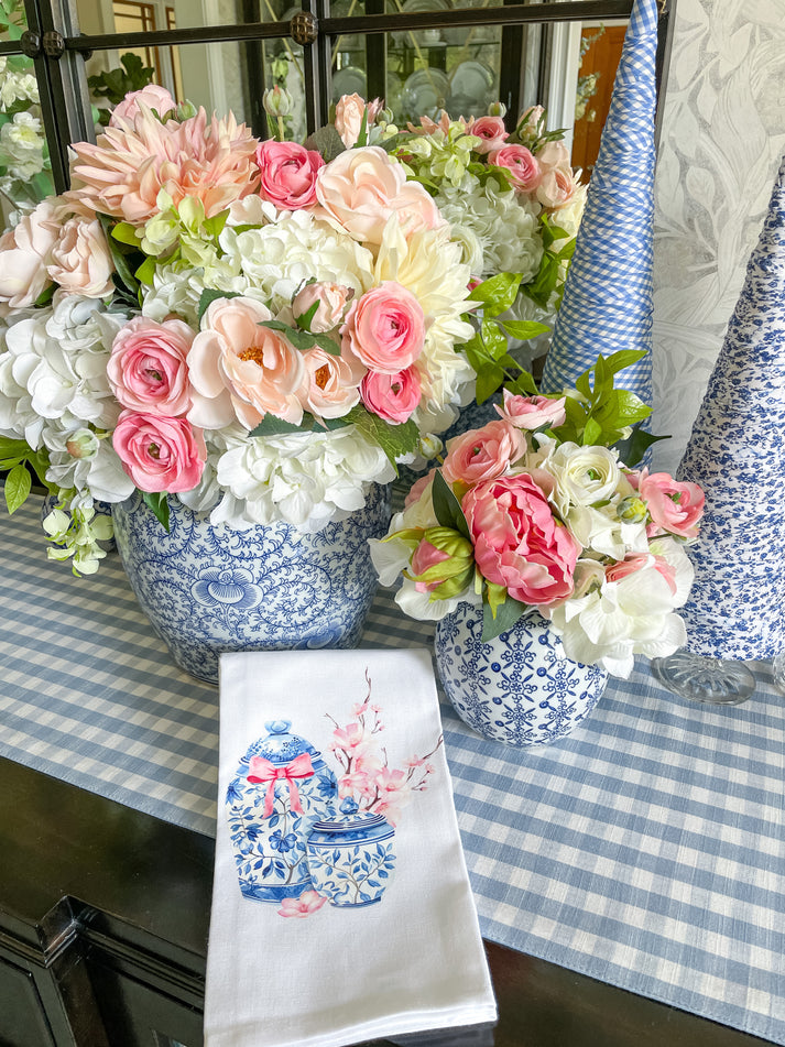 Chinoiserie Jar with Roses Linen Towel