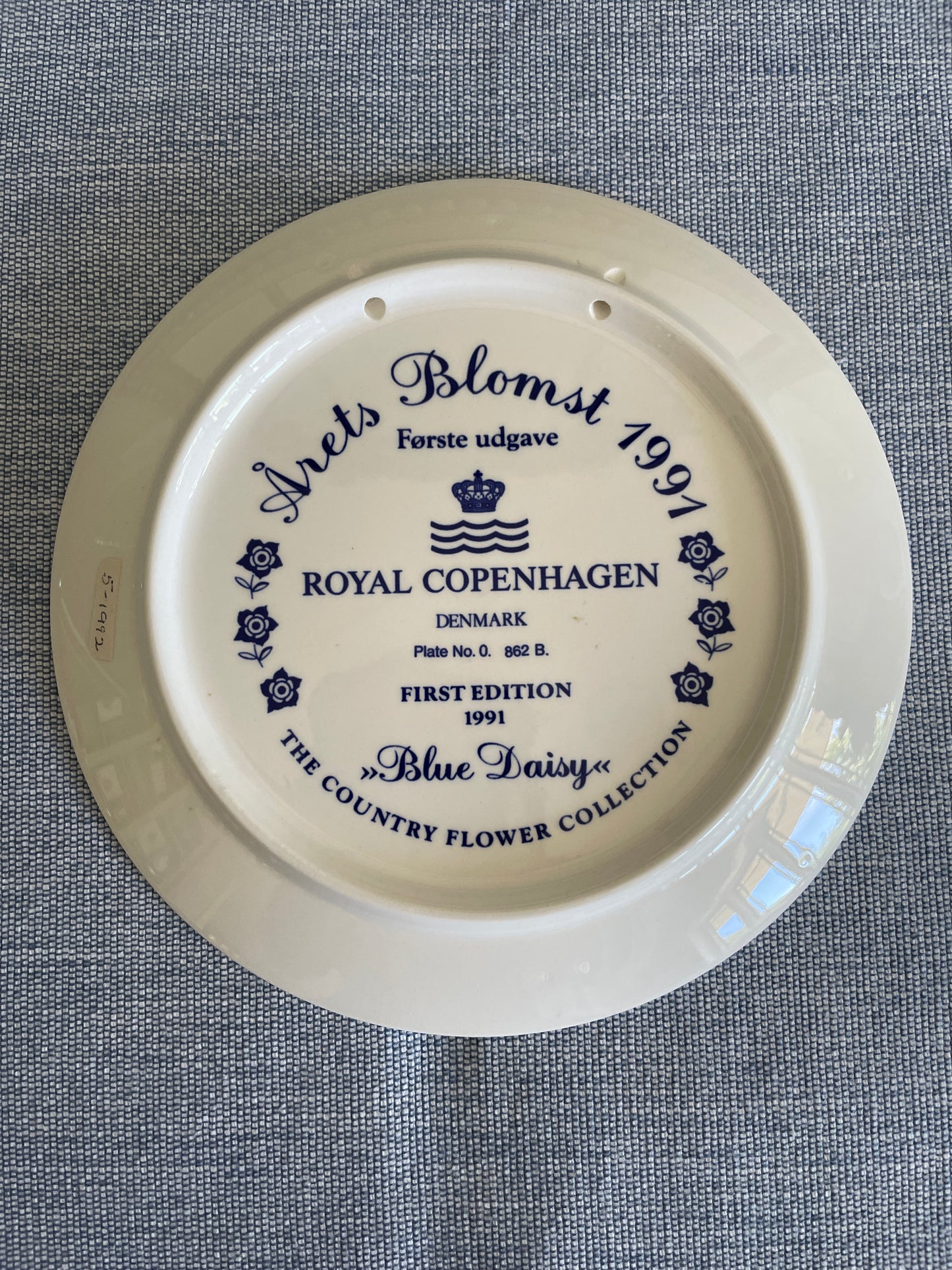 Country Flower Collection by ROYAL COPENHAGEN