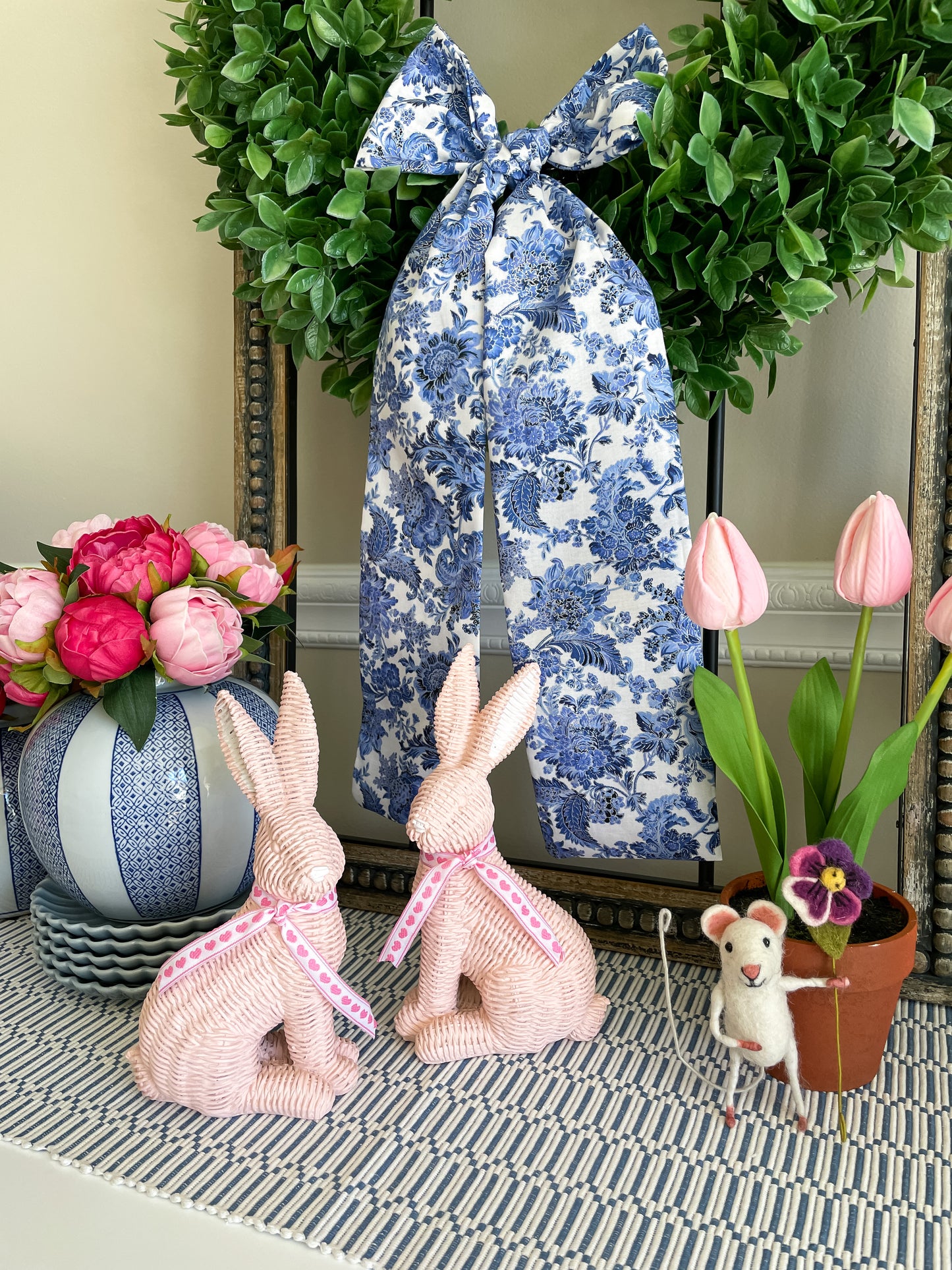 Basket Weave Bunny Set, Pink or White